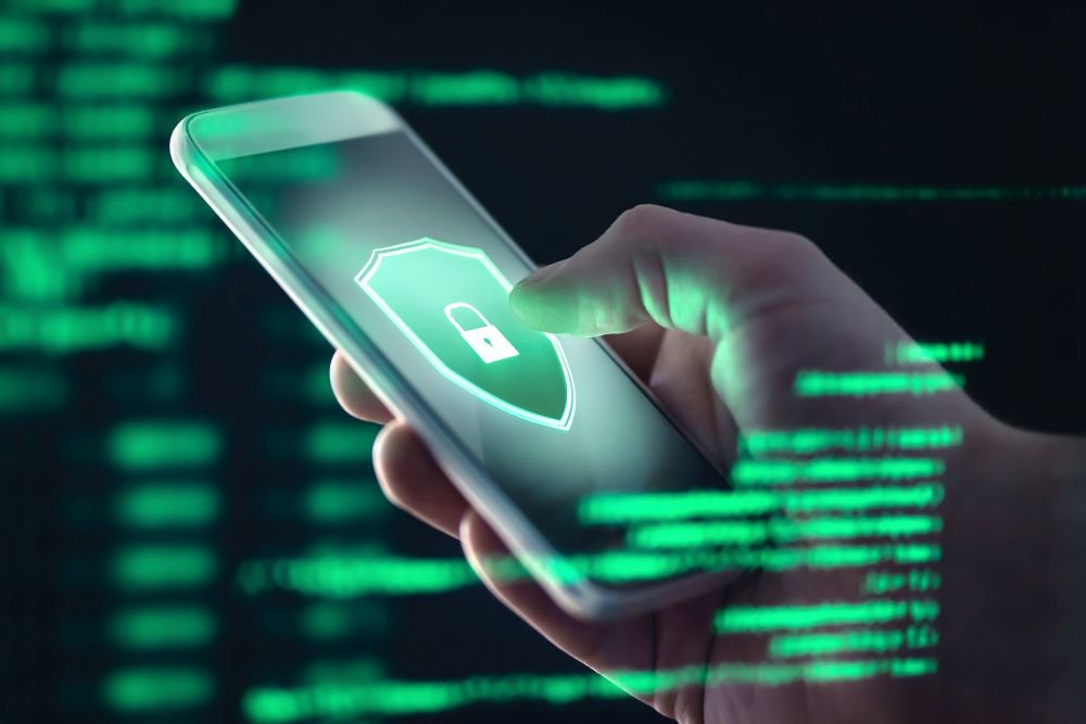 Полиция призывает не устанавливать на смартфон и компьютер сомнительные программы