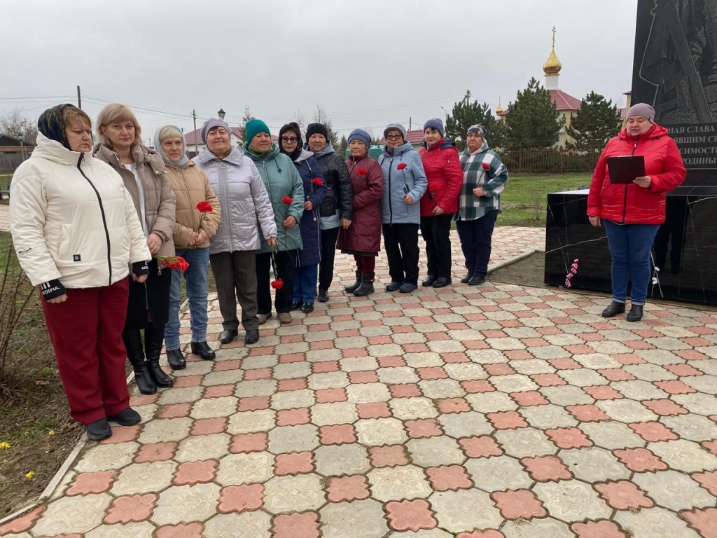 Помним каждого: День неизвестного солдата в Ровенском районе