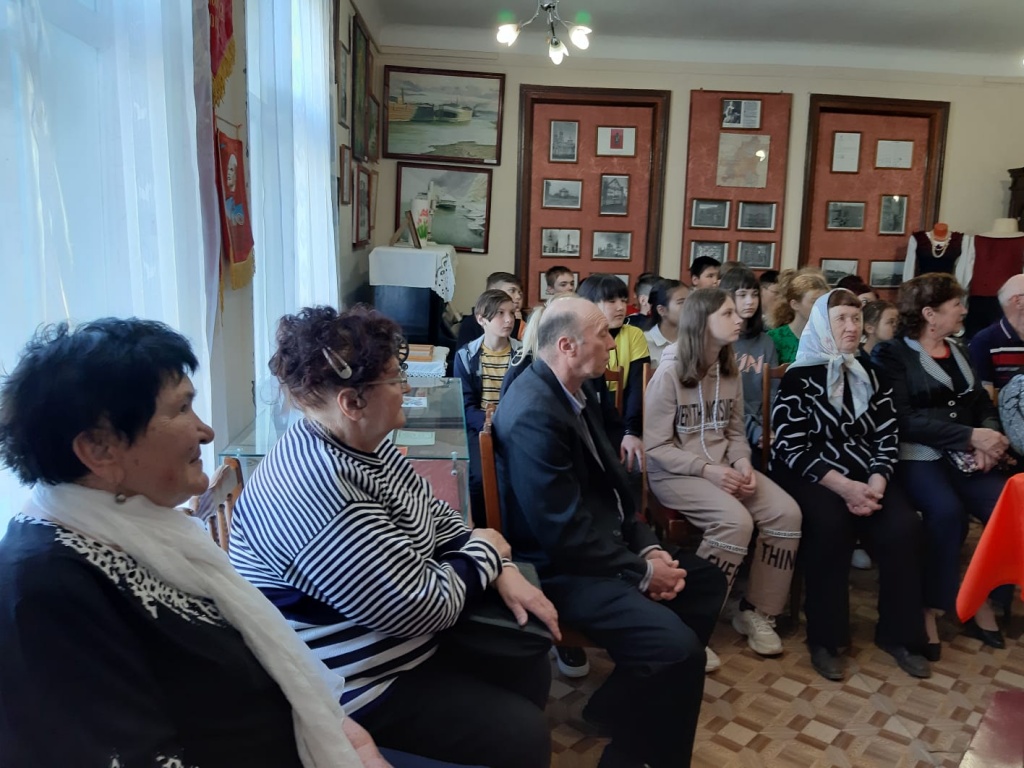 «100 лет назад»