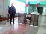На избирательный участок № 1445 в р/п Ровное глава Ровенского муниципального района Саратовской области Геннадий Николаевич Панфилов  прибыл