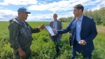 Глава Ровенского муниципального района встретился с Мехаком Чичояном, руководителем одного из крупнейших животноводческих хозяйств Ровенского района.