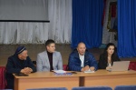 Обучающийся семинар для иностранных граждан, осуществляющих трудовую деятельность на сельскохозяйственных предприятиях.
