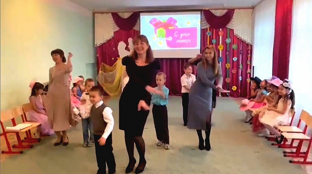 Прошли утренники, посвящённые любимым мамам.