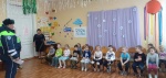 Сотрудниками ГИБДД была проведена беседа с детьми о правилах дорожного движения.  