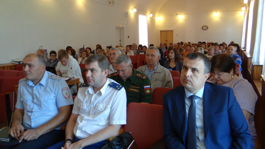 Состоялось расширенное постоянно-действующее совещание