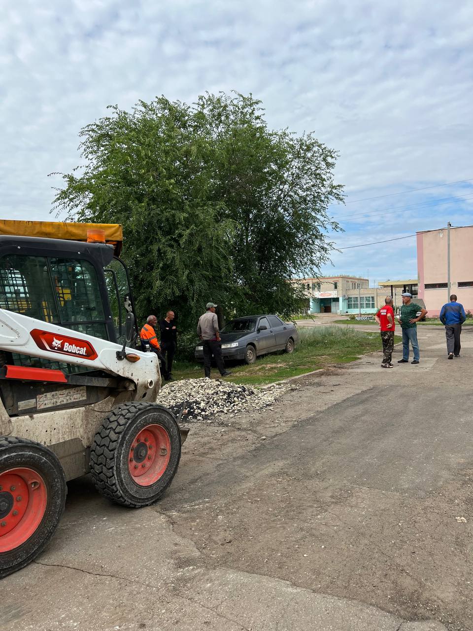 Продолжается ремонт  дорог