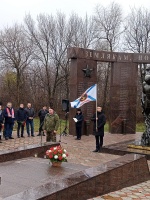 "Землякам, погибшим в локальных войнах".