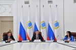 Роман Бусаргин обсудил с многодетными семьями региональные меры поддержки