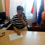 1 июня в общественной приемной местного отделения Партии "Единая Россия" в рамках Недели приёмов граждан по вопросам материнства и детства в дистанционном формате провела приём граждан начальник отдела образования района Новоселова Наталья Викторовна.