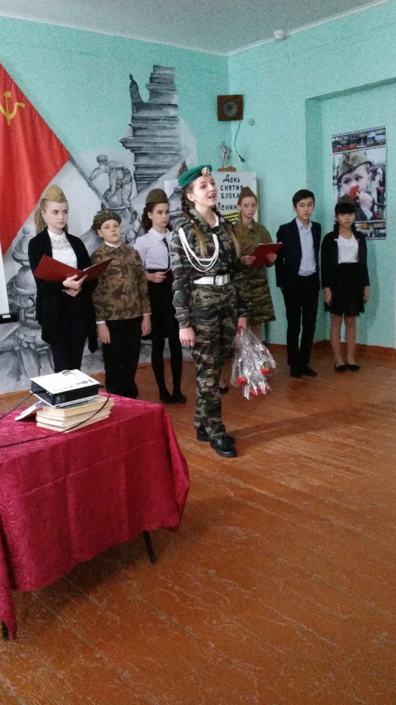 _b1dkvUiHik.jpg