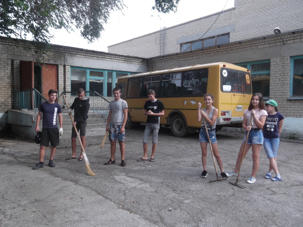 ТРУДОУСТРОЙСТВО РОВЕНСКАЯ ШКОЛА.JPG